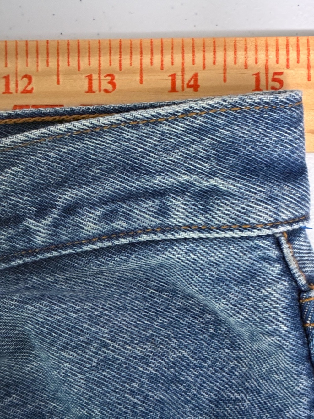Levi’s Wedgie Straight Womens High Rise Cropped Raw Hem Jeans Size 30 light wash - Picture 7 of 9